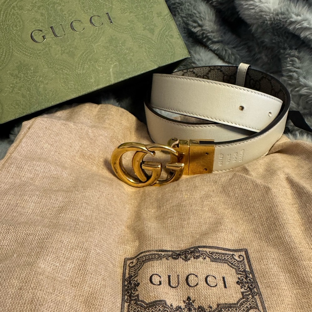 Gucci White and Gold Leather Belt with Iconic Double G Buckle